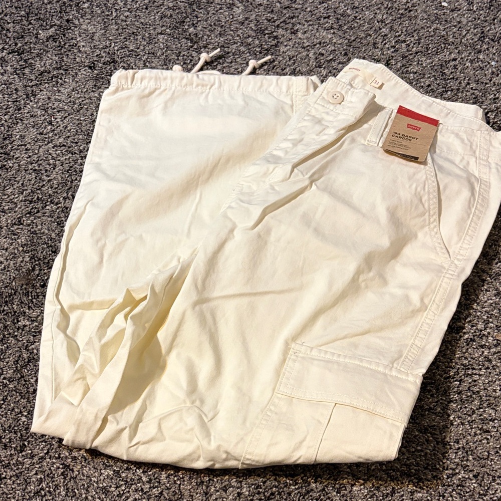 Levi's 94 Baggy Cargo Pants Adjustable Hem 31x0. NWT